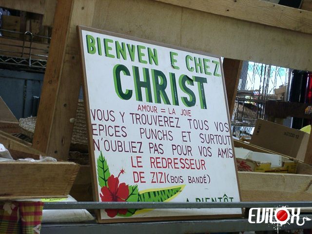 Au nom du père, du fils, et du redresseur de zizi