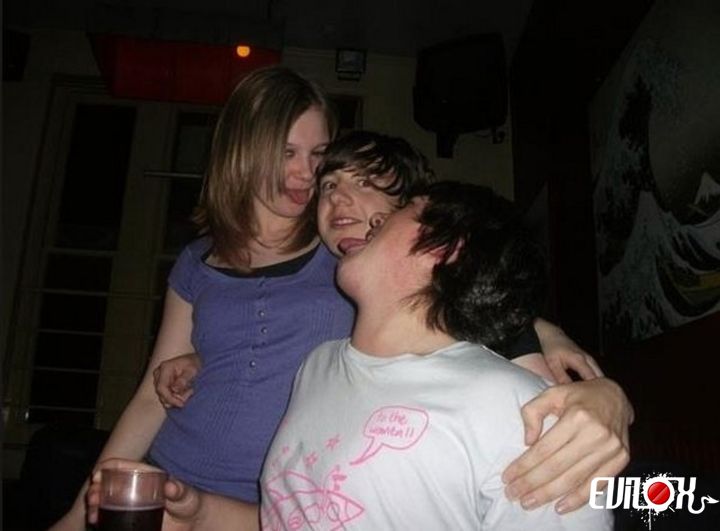 Une fille avec un zizi